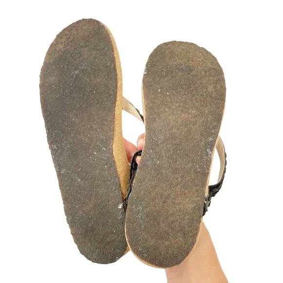 Revitalign Black Flip Flops Sz 9 - Picture 6 of 8